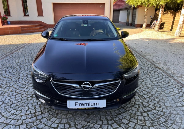 Opel Insignia cena 60900 przebieg: 179000, rok produkcji 2019 z Brwinów małe 232